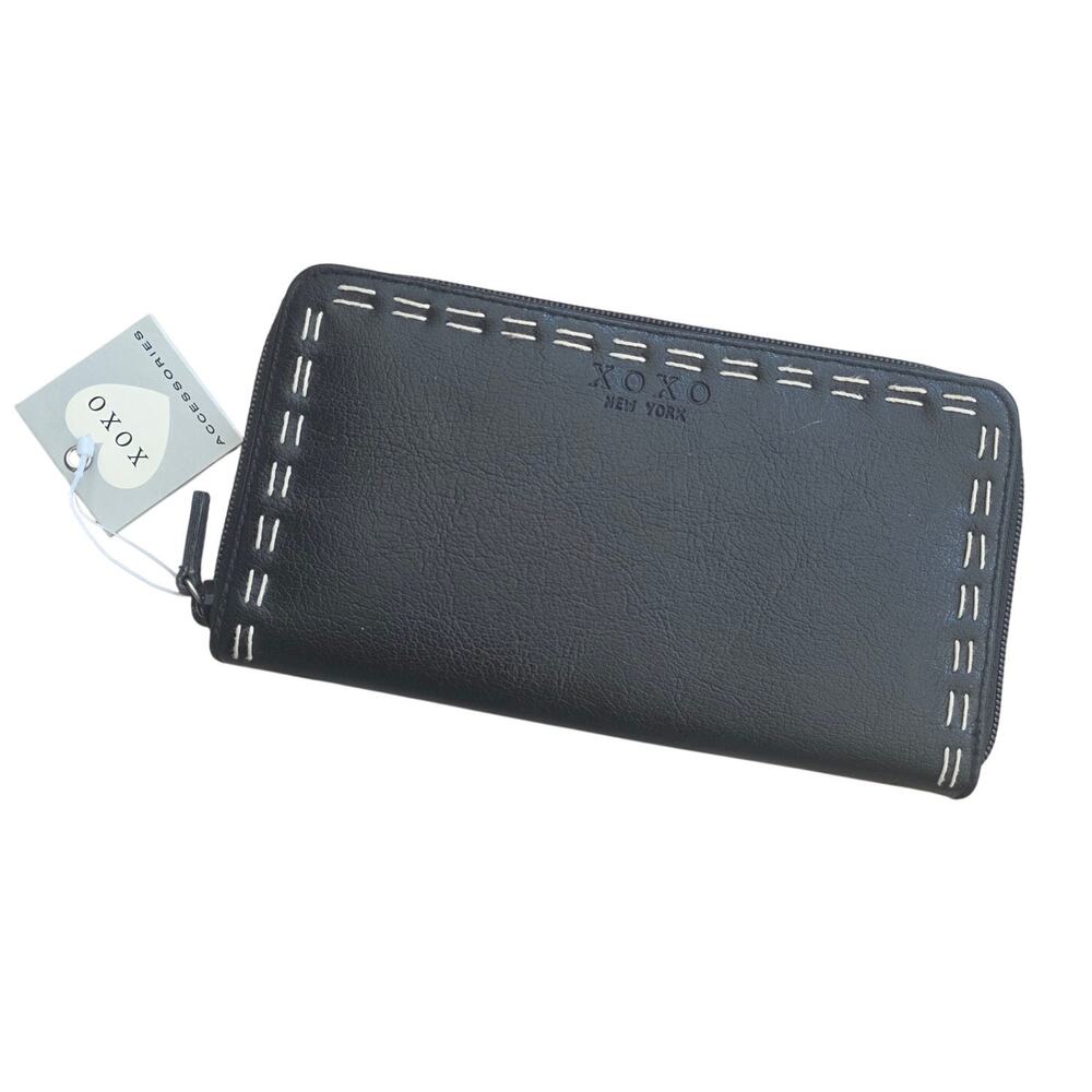 Vintage XOXO Black Emma Pebbled Faux Leather Vinyl  Zip Around Rectangle Wallet